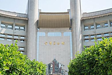 《赛博朋克2077》开发者征求玩家反馈 继续改进游戏